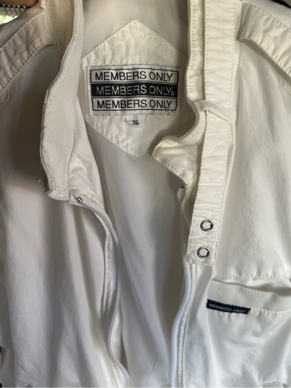 Members Only White Men’s Bomber Jacket with Snap Collar Like New Vintage. - Picture 2 of 6
